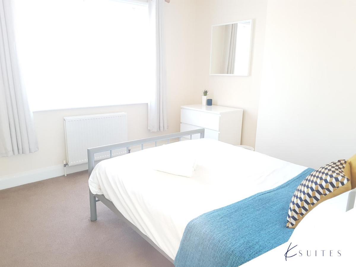 K Suites - Alder Road - Free Parking Саутгемптон Экстерьер фото